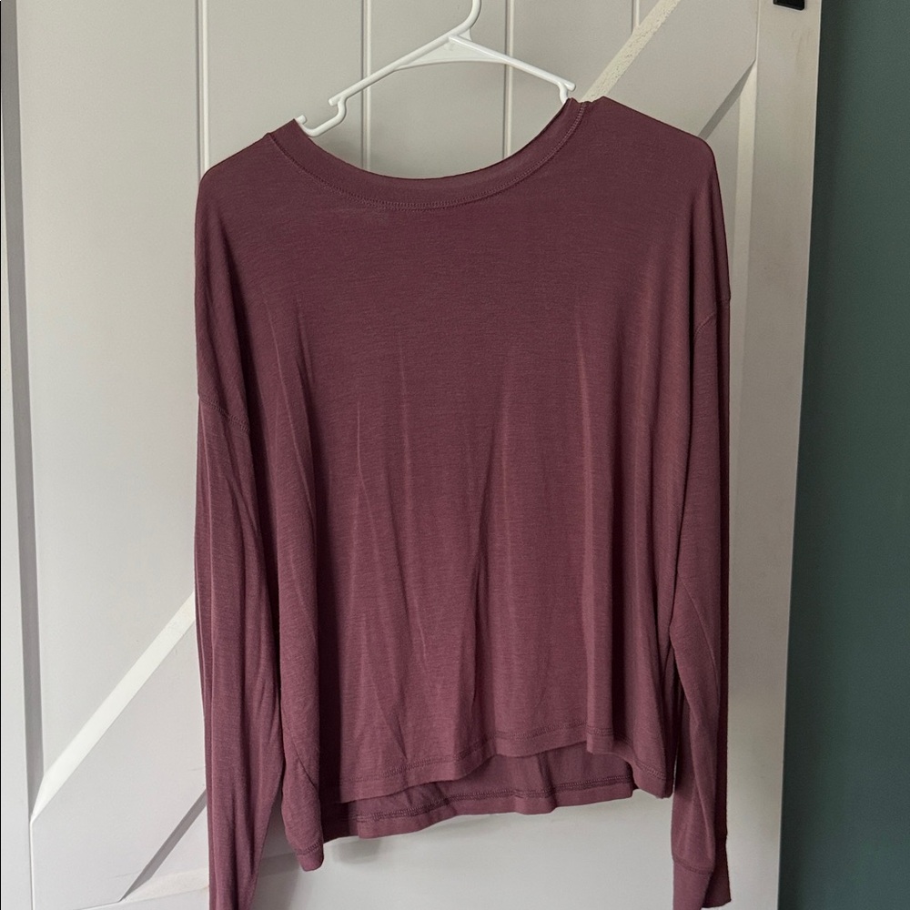 American Eagle Outfitters Dusty Rose Long Sleeve Tee